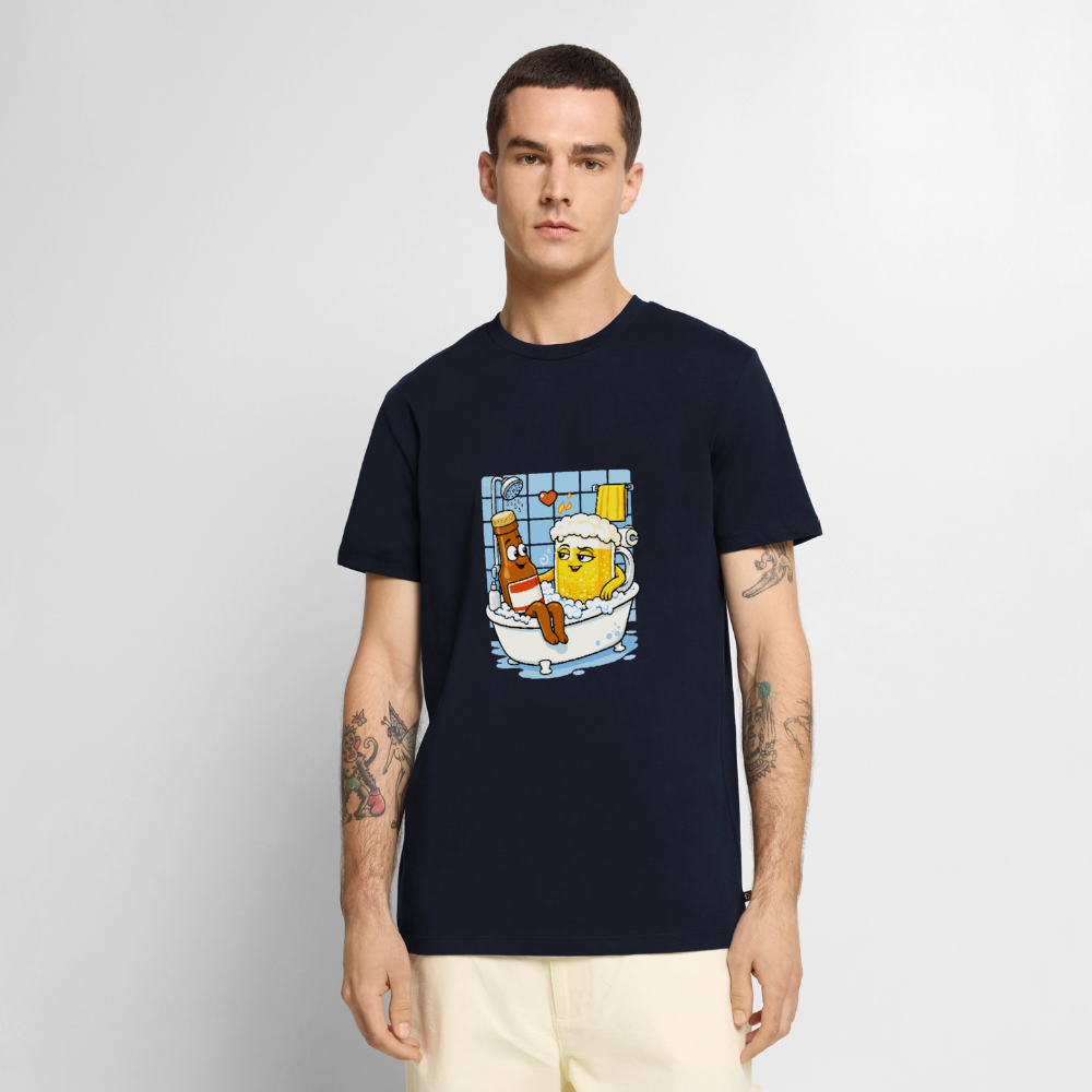 Bier in Wanne - Männer Premium T-Shirt - Navy